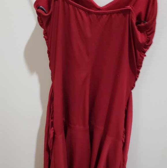 Formal dress - Picture 3 of 6